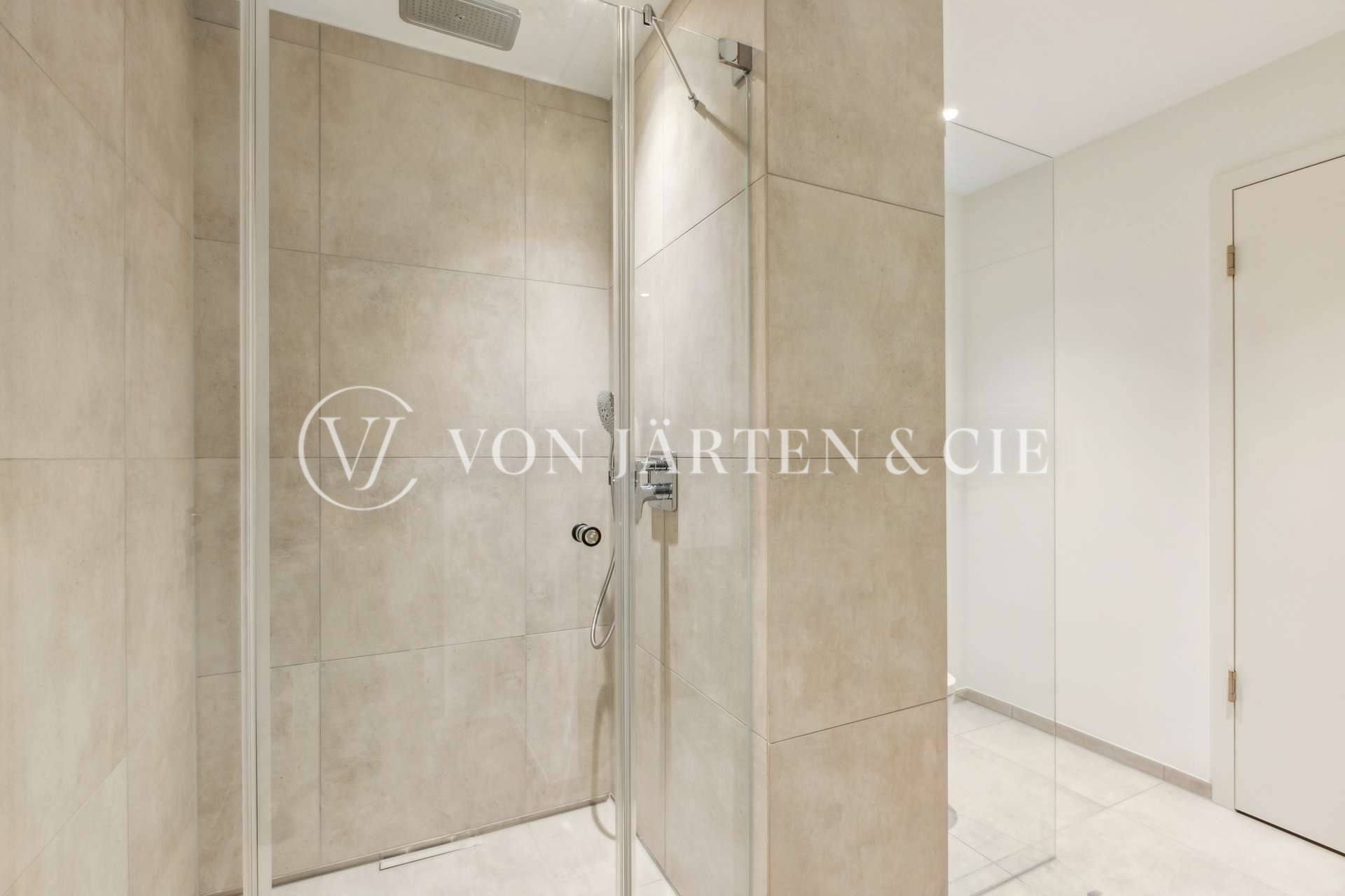 VON JÄRTEN & CIE