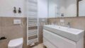 Beispielhaftes Badezimmer