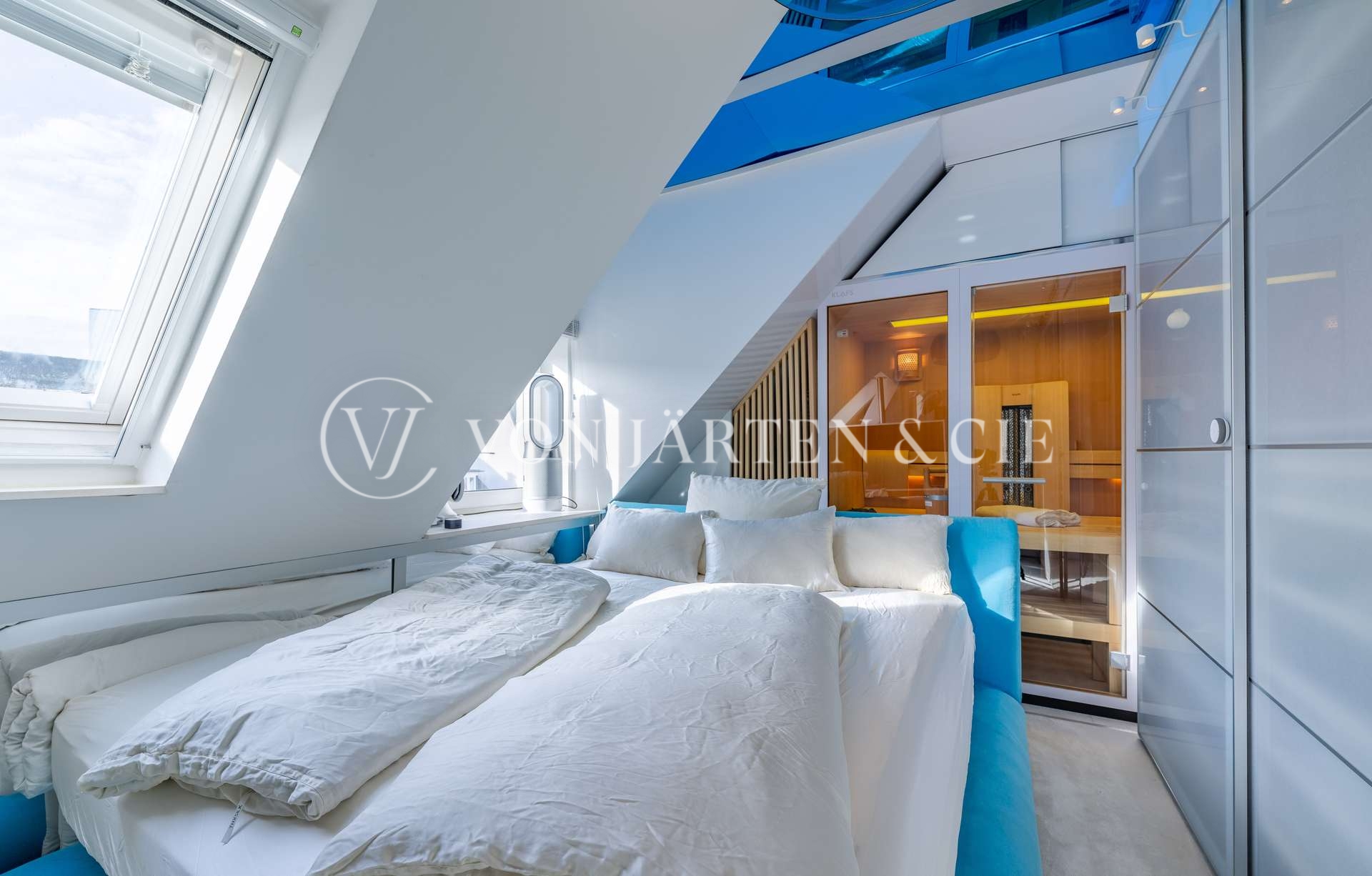 Schlafzimmer mit integrierter Sauna